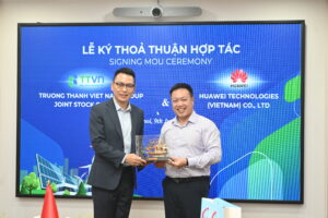 TTVN GROUP VÀ CÔNG TY TNHH CÔNG NGHỆ HUAWEI VIỆT NAM KÝ KẾT BIÊN BẢN GHI NHỚ HỢP TÁC PHÁT TRIỂN CÁC DỰ ÁN BESS ĐỘC LẬP 3 DSC 0621
